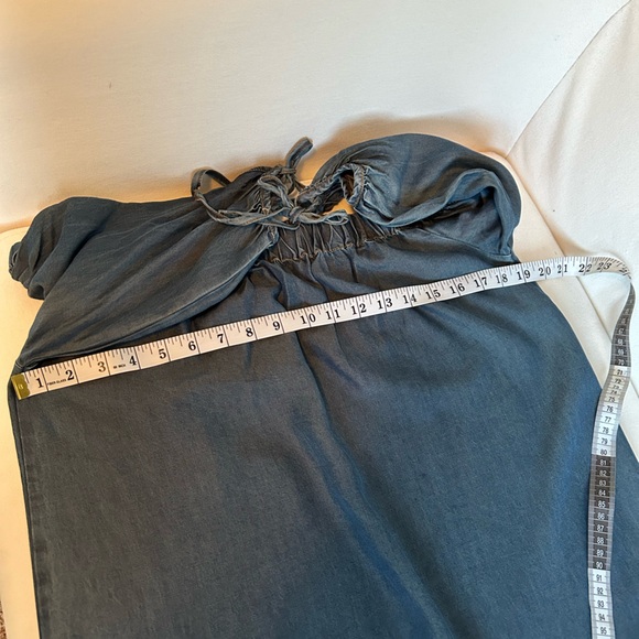 Saks Fifth Avenue chambray dress - Picture 11 of 15